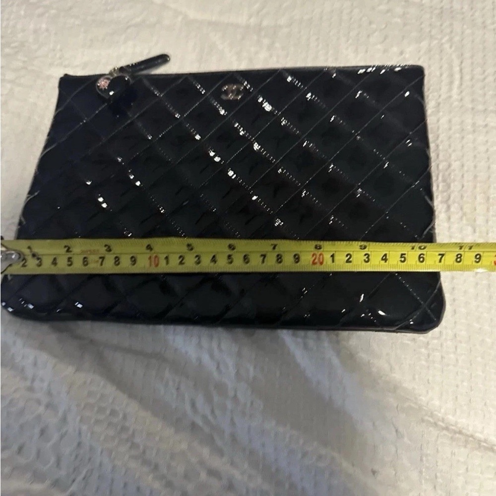 CHANEL Glossy Black Quilted Clutch - Picture 10 of 10